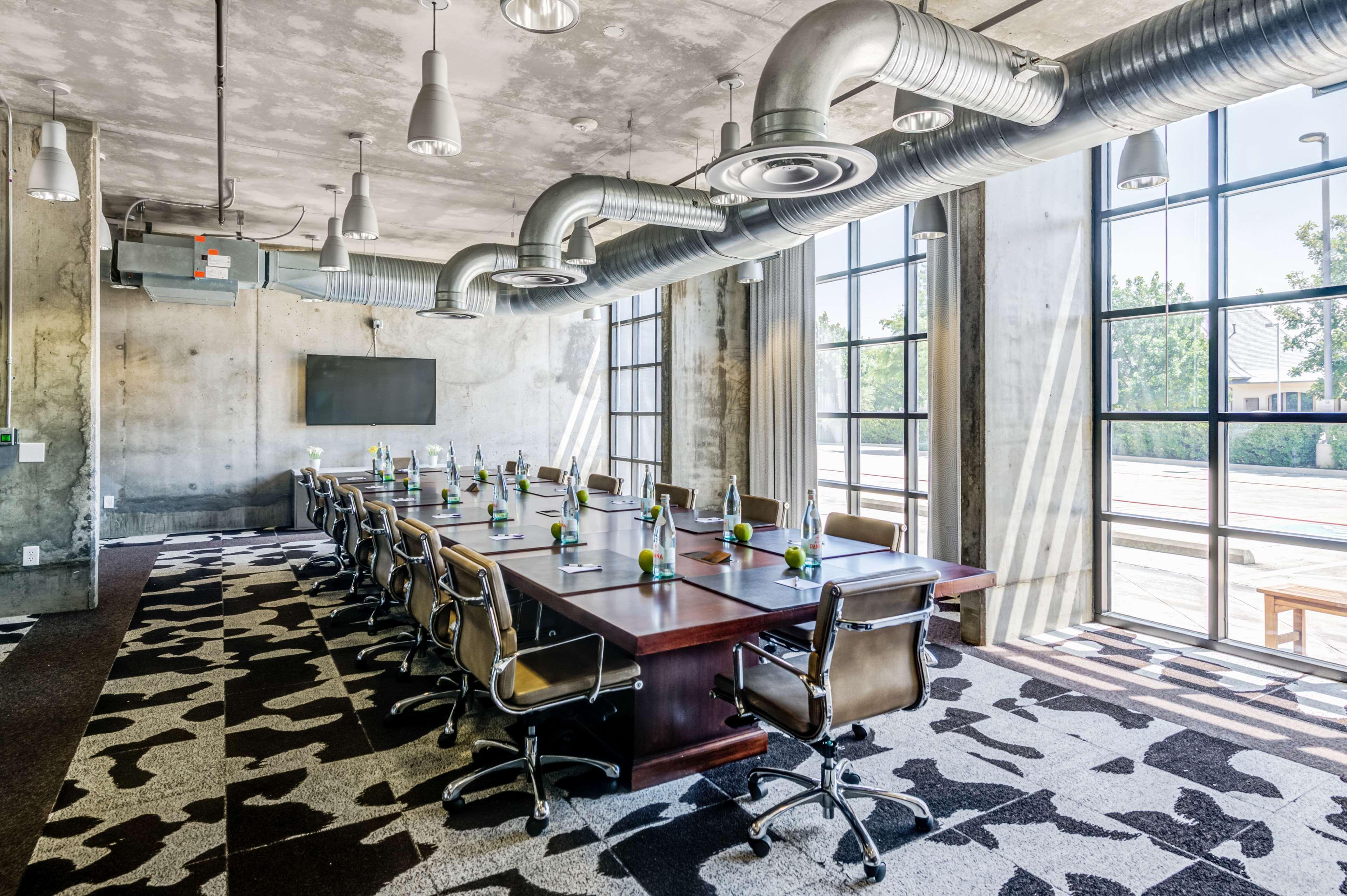 Nylo Las Colinas Hotel, Tapestry Collection By Hilton Ирвинг Экстерьер фото